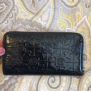 Aunthentic Tory Burch Wallet